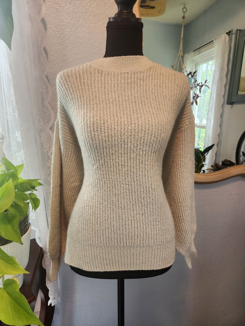 H&M Soft Knit Crewneck Sweater in Light Cream